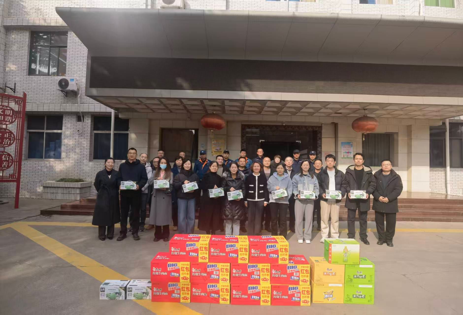学院领导赴自强校区慰问 情暖一线师生 助力世校赛备赛冲刺